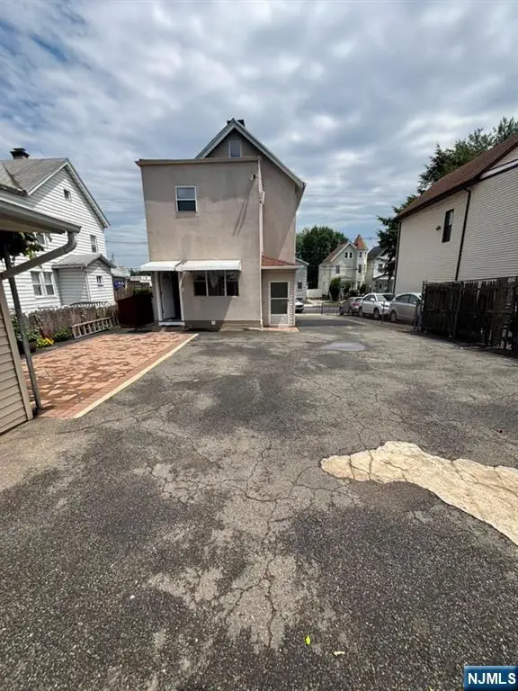 401 Cortlandt Street, Belleville, NJ 07109 - #3