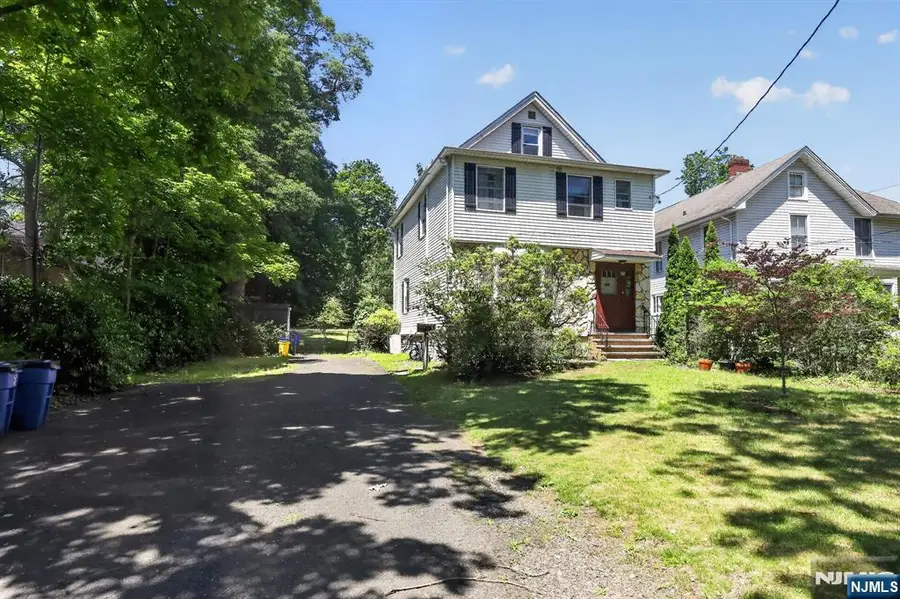 25 Jefferson Avenue, Cresskill, NJ 07626 - #2