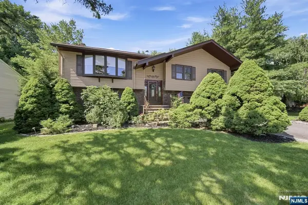308 Loren Court, Northvale, NJ 07647