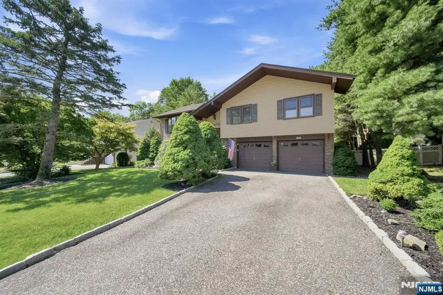 308 Loren Court, Northvale, NJ 07647 - #2