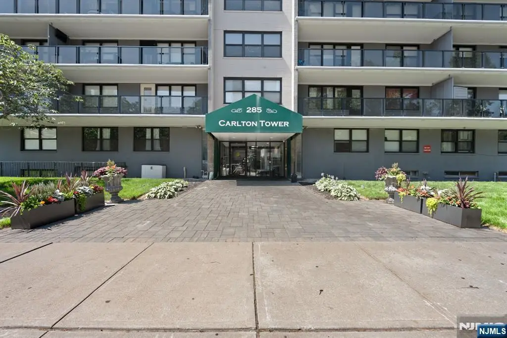 285 Aycrigg Avenue 15C, Passaic, NJ 07055 - #1