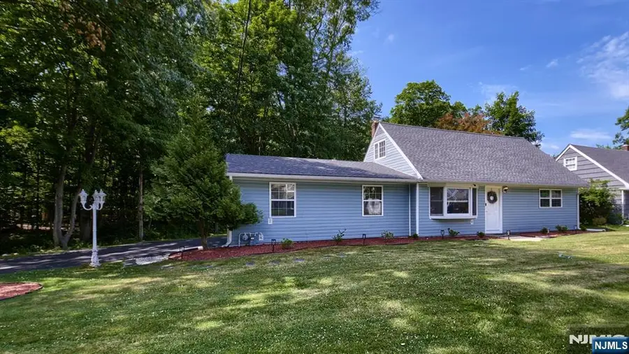 28 Ferndale Road, Wayne, NJ 07470 - #2