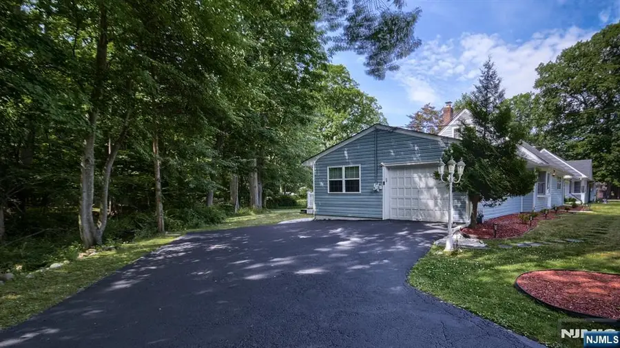 28 Ferndale Road, Wayne, NJ 07470 - #3
