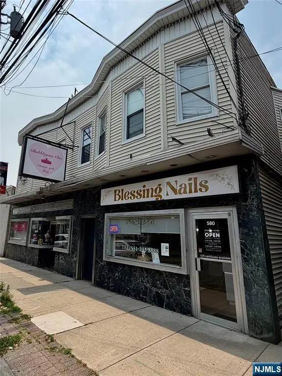 580 Lafayette Avenue, Hawthorne, NJ 07506 - #1