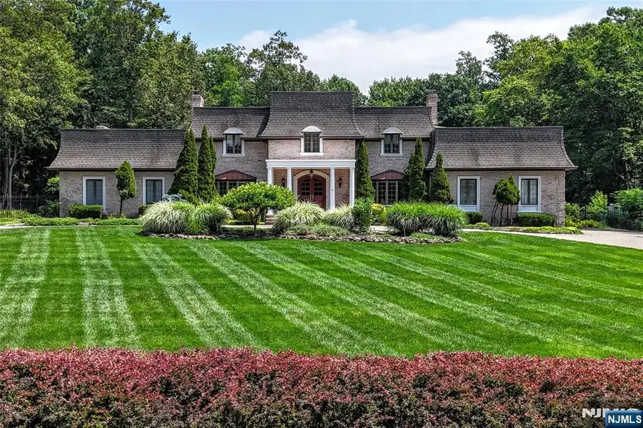 21 Baldwin Road, Saddle River, NJ 07458 - #3