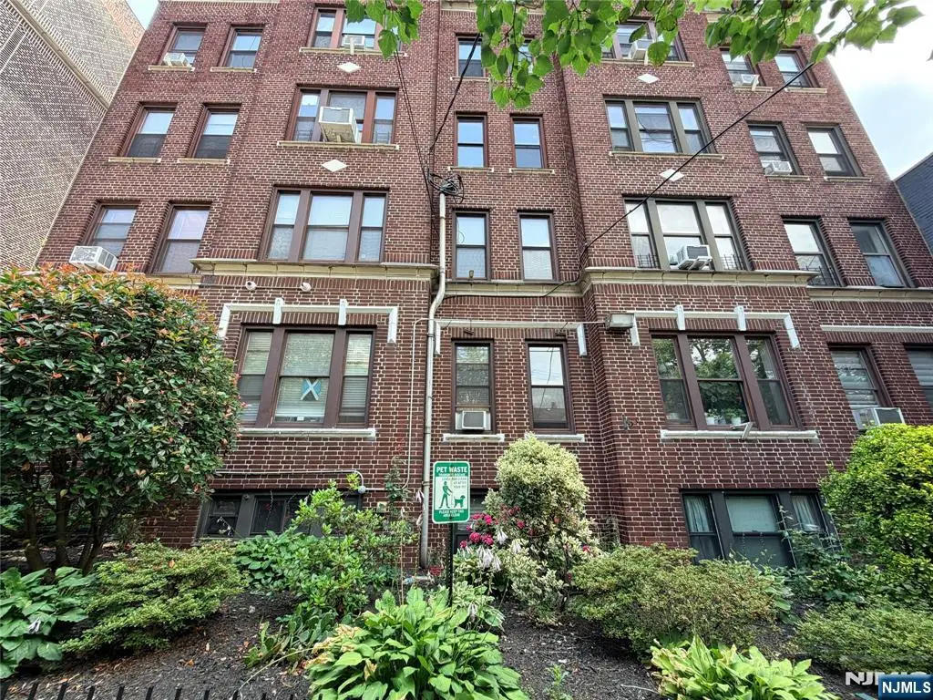 277 Harrison Avenue C6, Jersey City, NJ 07304 - #1