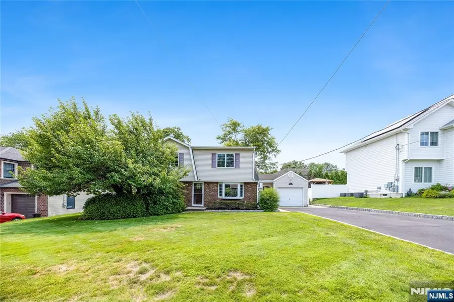 182 Coombs Drive, Paramus, NJ 07652 - #2