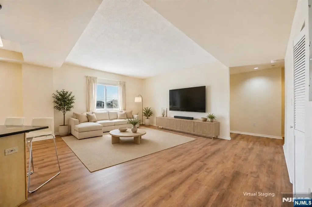 399 11th Street 301, Palisades Park, NJ 07650 - #1