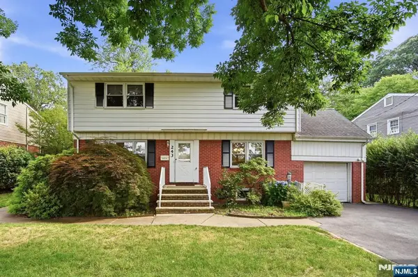 243 Woodland Avenue, River Edge, NJ 07661