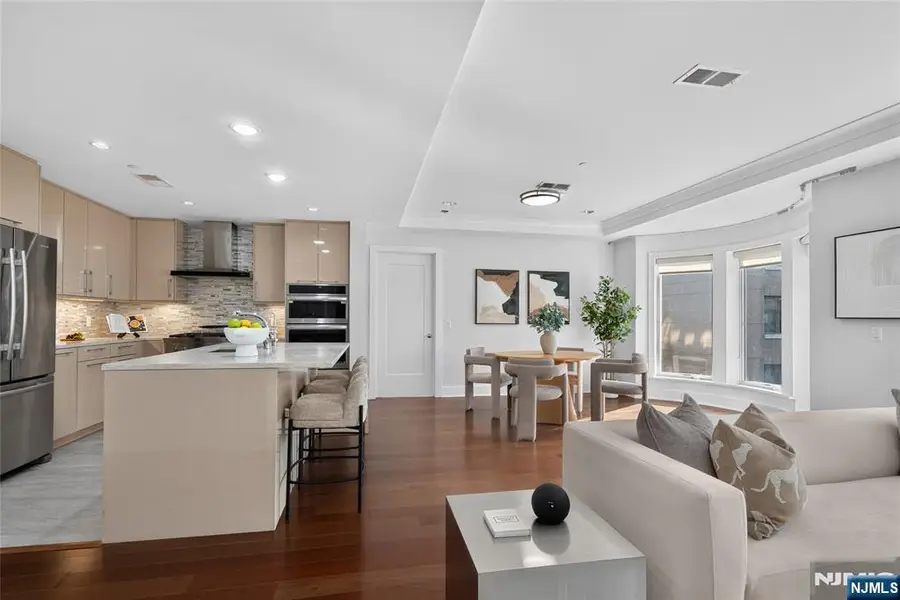 100 Eton Row 302, Weehawken, NJ 07086 - #2