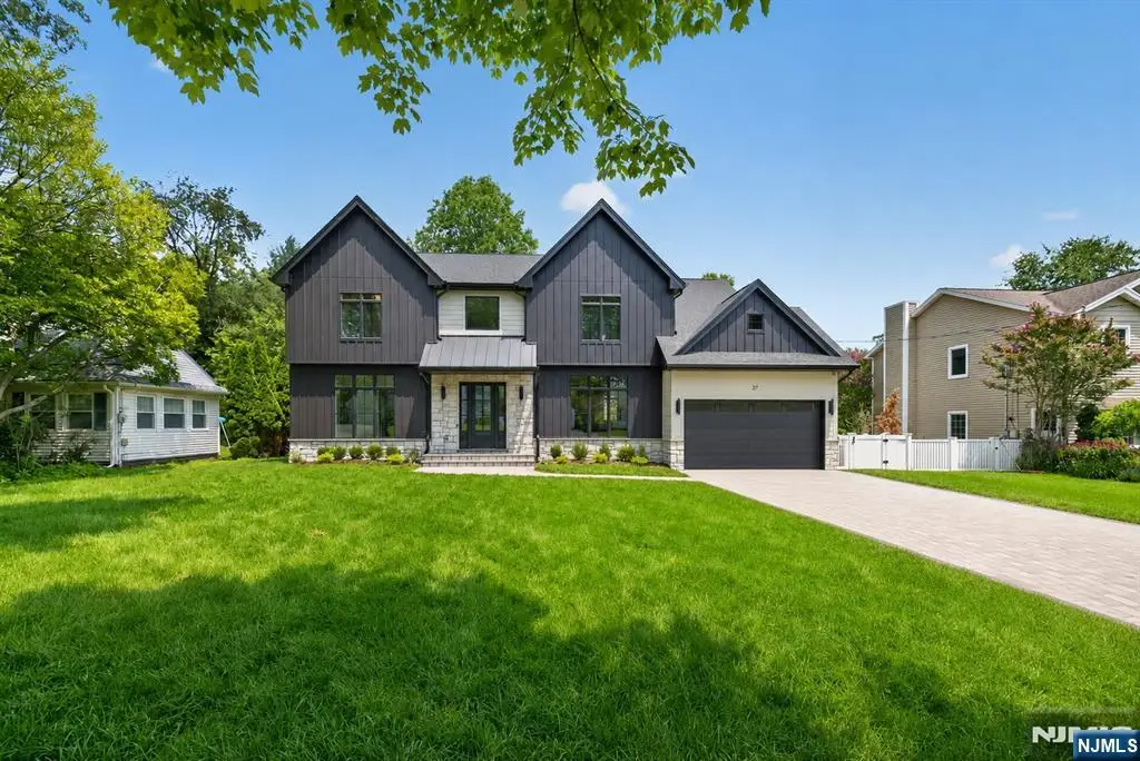 27 Crestwood Drive, Glen Rock, NJ 07452 - #1