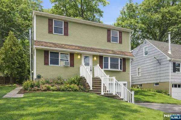 413 Wills Avenue, Stanhope, NJ 07874
