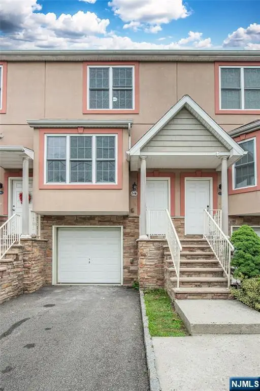 24 Van Pelt, Little Falls, NJ 07424 - #3