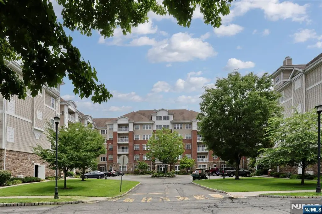 8107 Warrens Way, Wanaque, NJ 07465 - #1