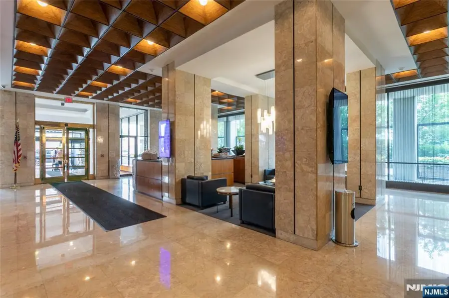 1600 Parker Avenue 20A, Fort Lee, NJ 07024 - #3