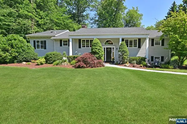 12 Heatherhill Lane, Woodcliff Lake, NJ 07677