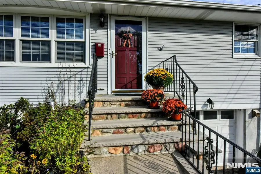 143 Manhattan Avenue, Waldwick, NJ 07463 - #3