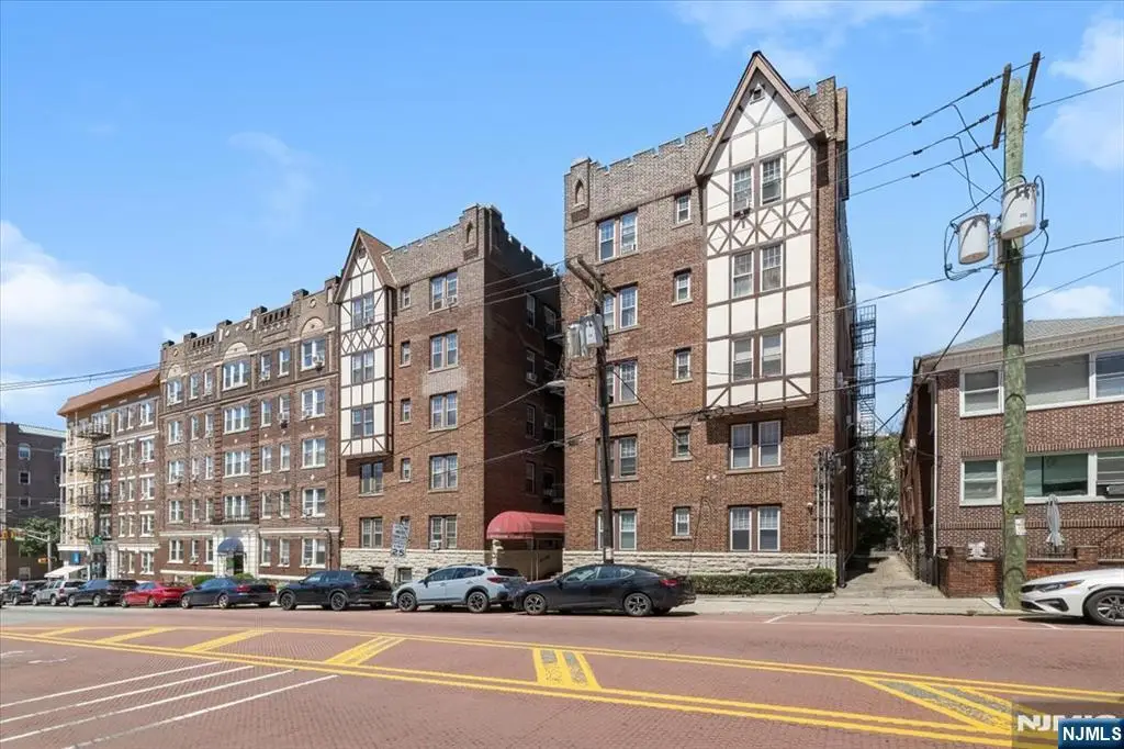 6015 E Blvd 1B, West New York, NJ 07093 - #1