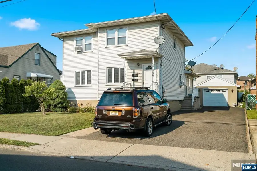 92 Phillips Avenue, South Hackensack, NJ 07606 - #3