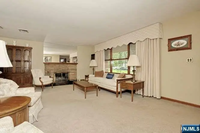 91 Rose Avenue, Woodcliff Lake, NJ 07677 - #3