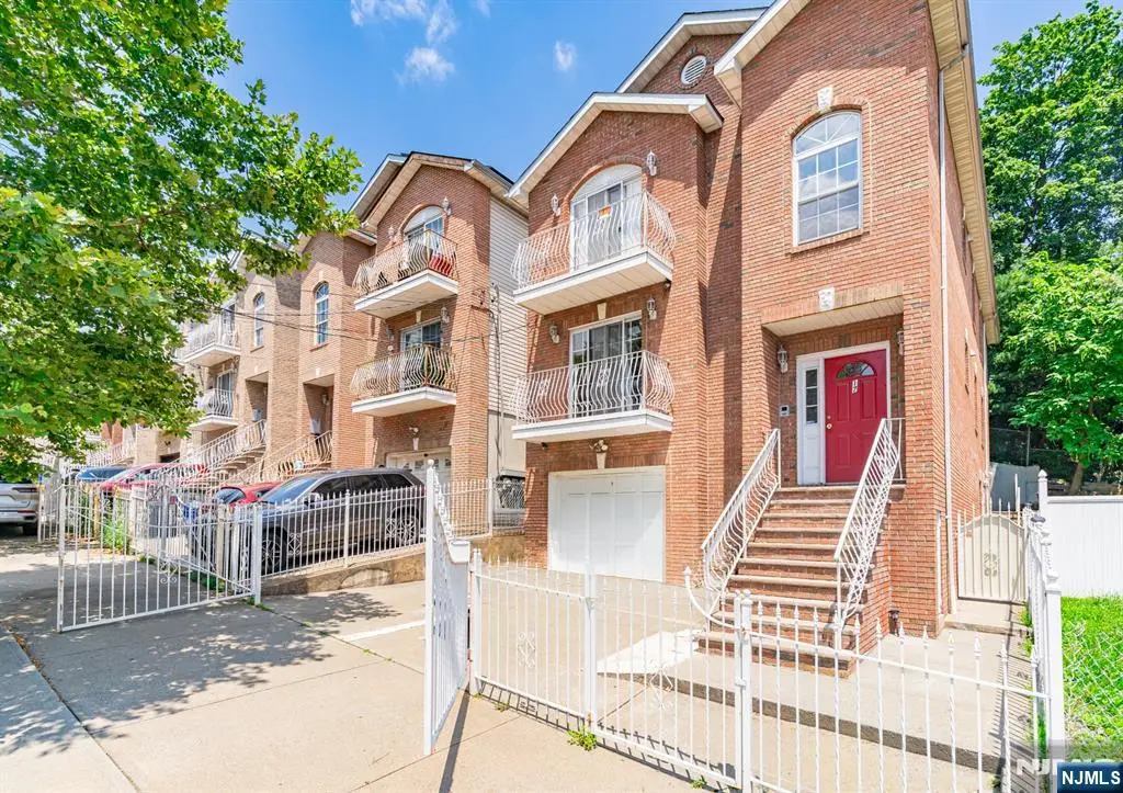 17 Chester Avenue, Newark, NJ 07104 - #1