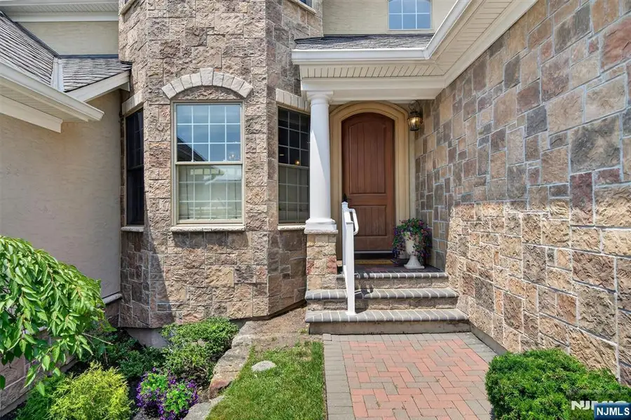125 Windsor Lane, Ramsey, NJ 07446 - #3