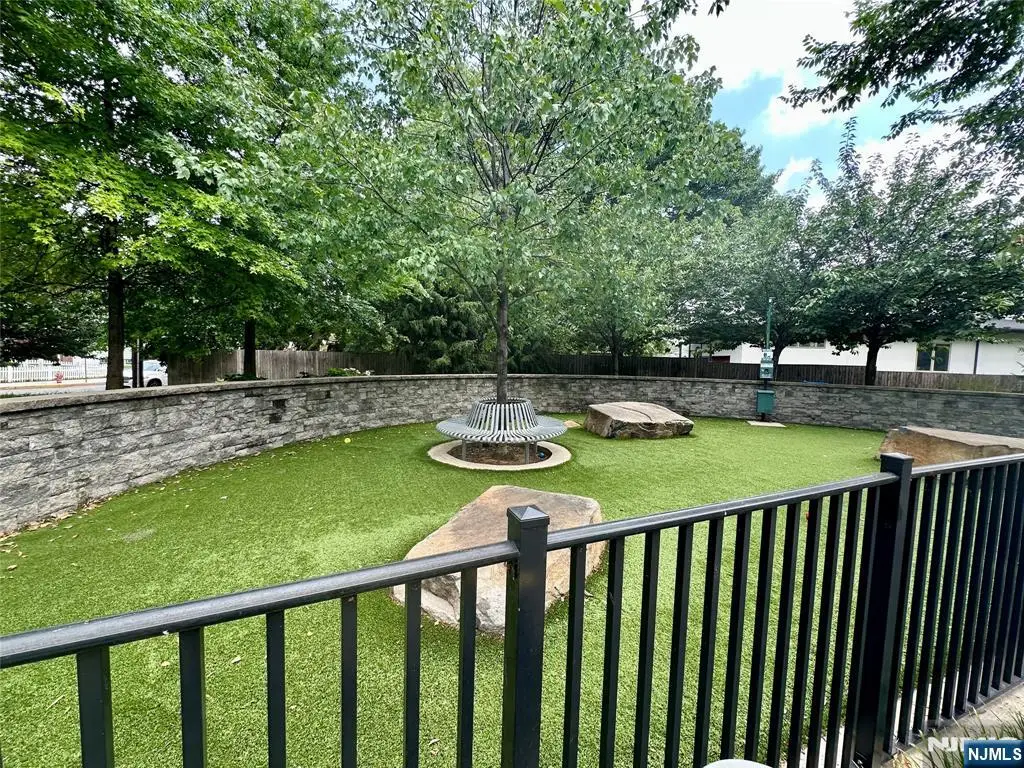 320 Adolphus Avenue 1411, Cliffside Park, NJ 07010 - #1