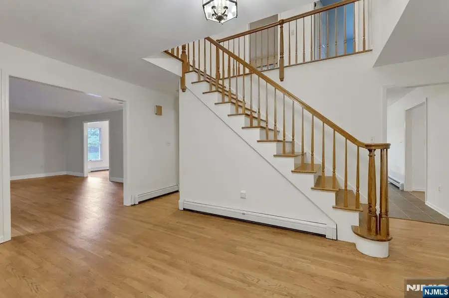 2 Rogers Court, Midland Park, NJ 07432 - #2