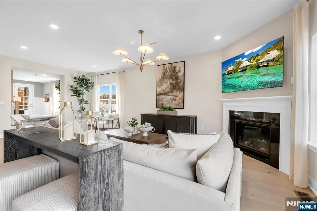 14 Belmont Place, Oakland, NJ 07436 - #1
