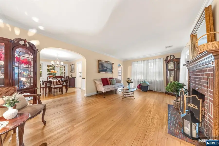 55 Chestnut Street, Hillsdale, NJ 07642 - #3