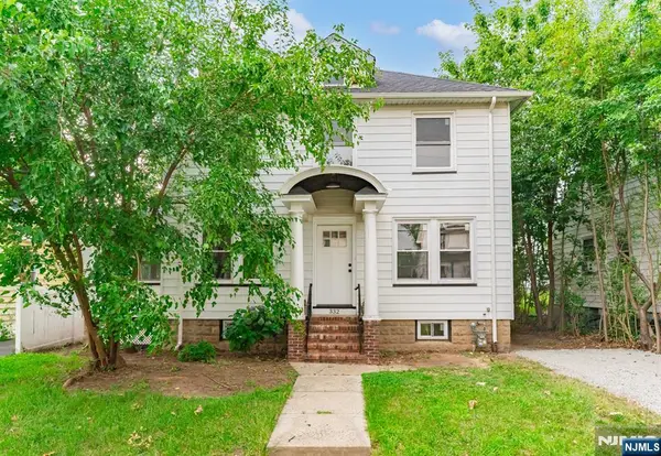 332 Harrison Avenue, Roselle, NJ 07203
