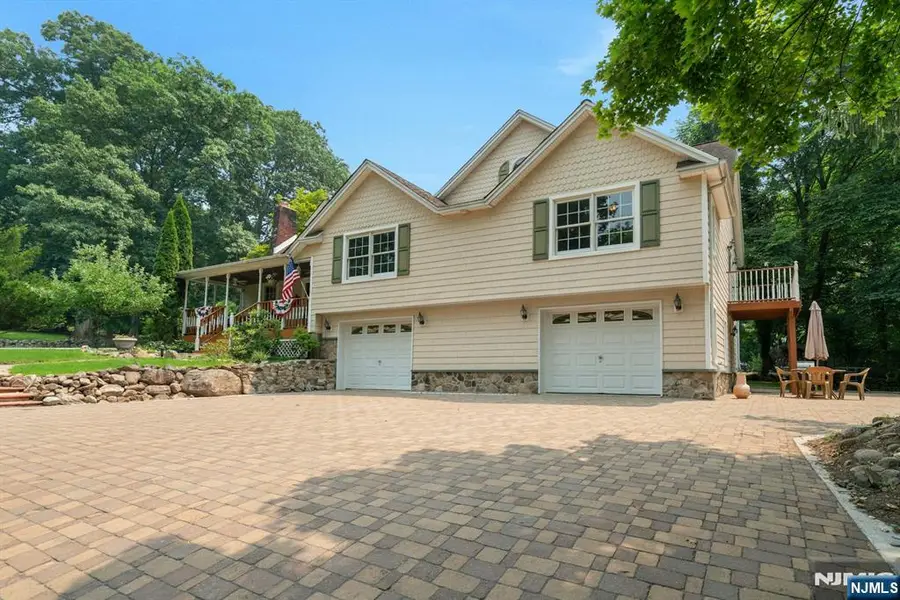 174 Mahwah Road, Mahwah, NJ 07430 - #2