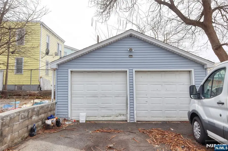 408 14th Avenue, Irvington, NJ 07111 - #3