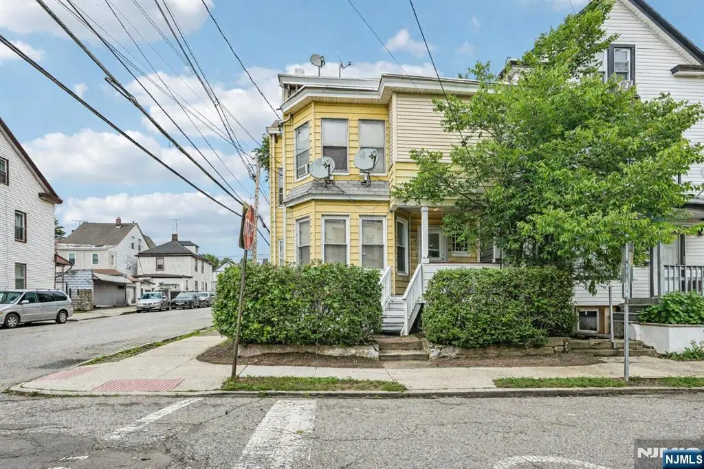 174 Jasper Street, Paterson, NJ 07522 - #1