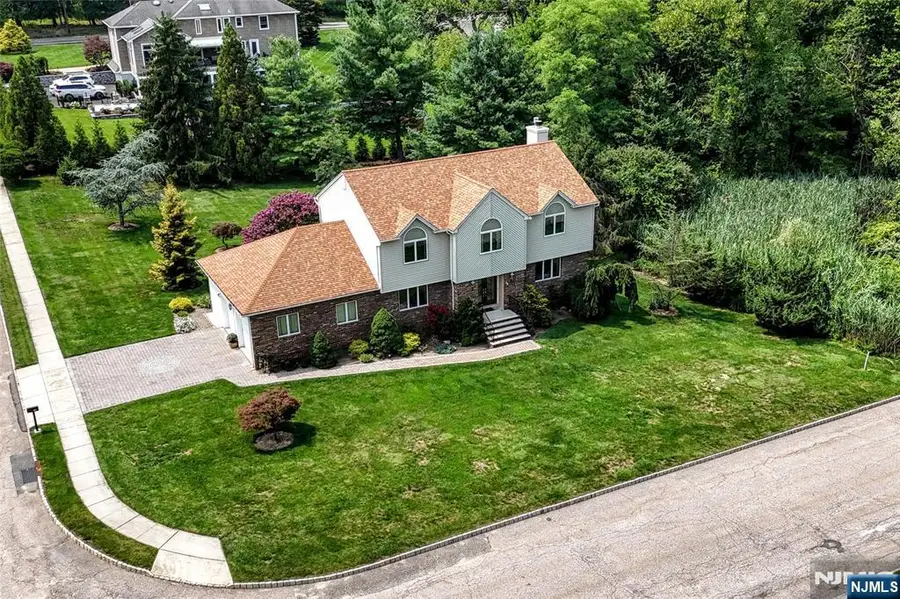 13 Bryan Court, Wayne, NJ 07470 - #2