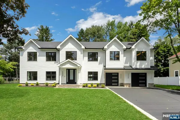 25 Charles Place, Old Tappan, NJ 07675