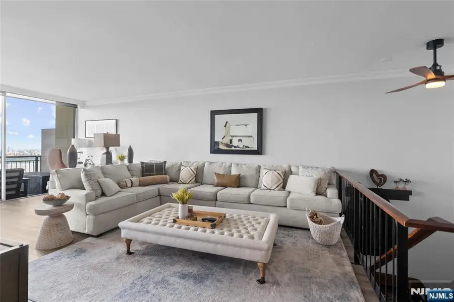 4 Horizon Road 1432, Fort Lee, NJ 07024 - #3