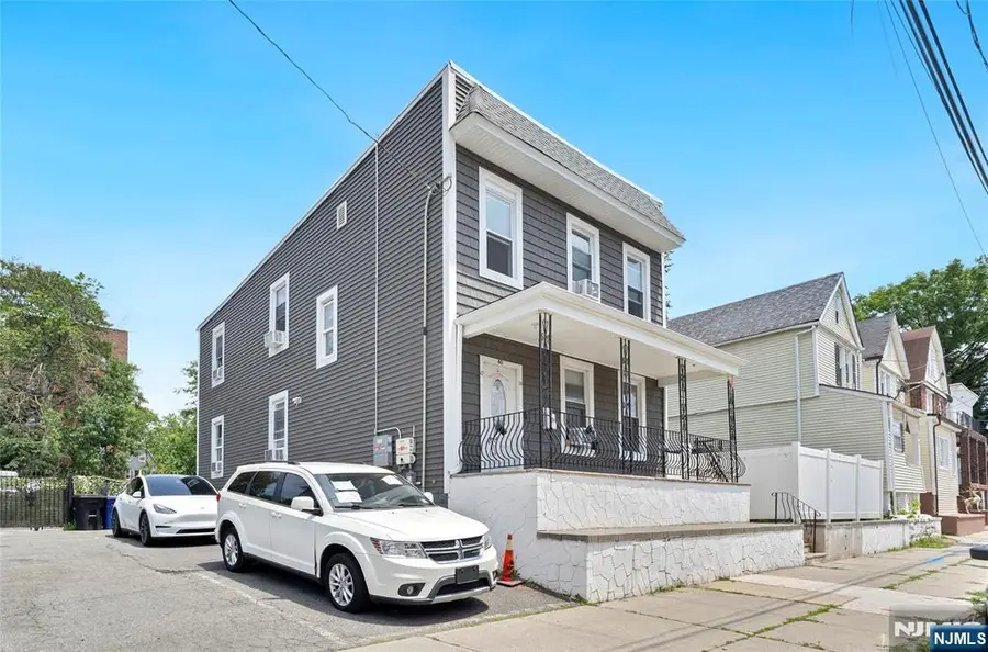 62 Welland Avenue, Irvington, NJ 07111 - #2