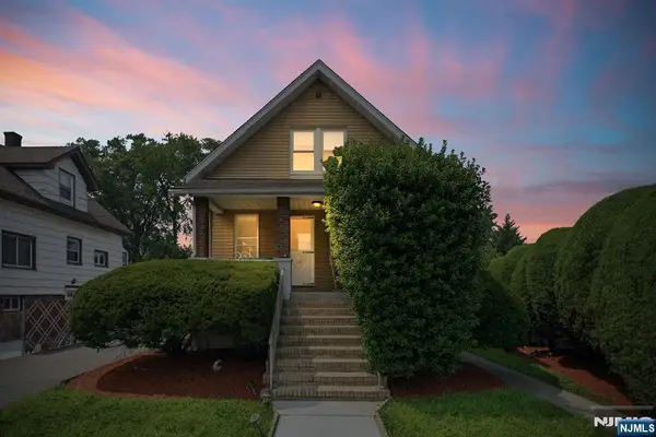12 Columbus Avenue, Little Ferry, NJ 07643