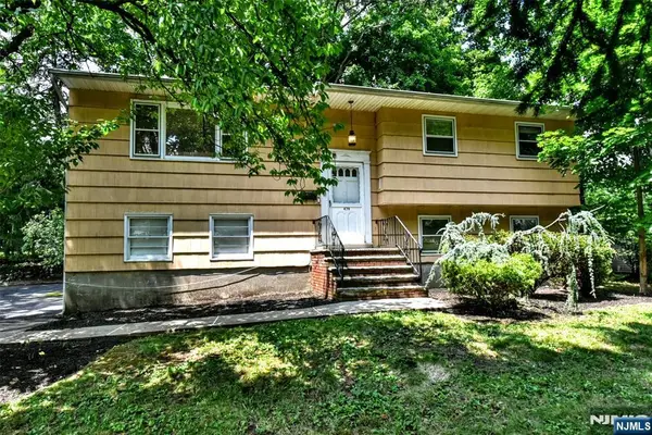 479 Goffle Road, Wyckoff, NJ 07481