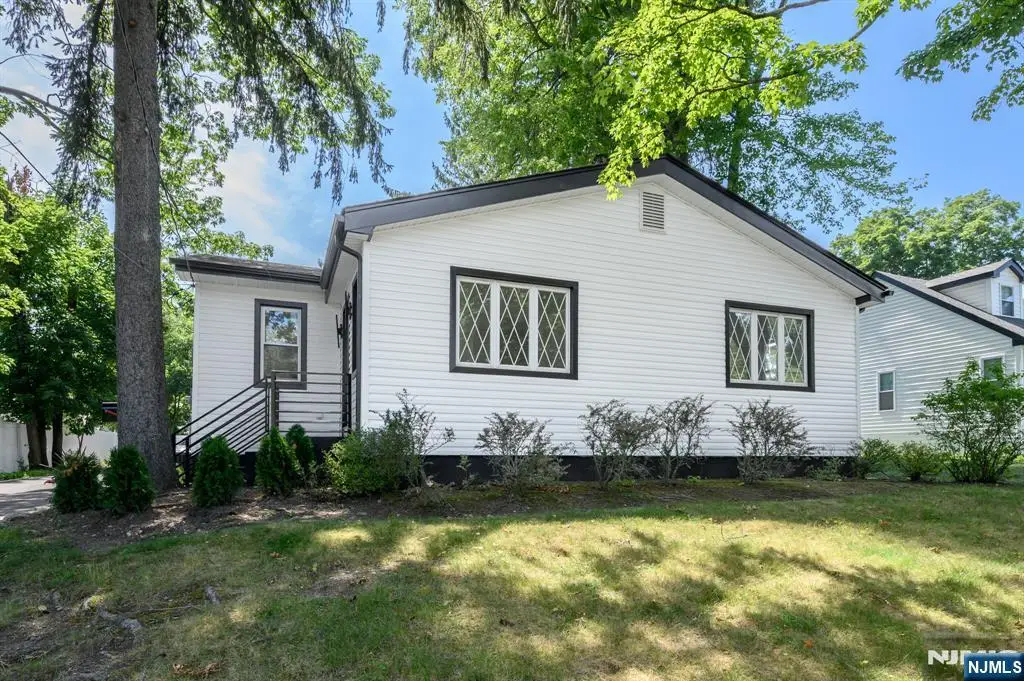 137 Myrtle Avenue, Allendale, NJ 07401 - #1