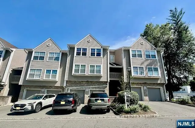 504 Windsor Drive 504, Palisades Park, NJ 07650 - #2