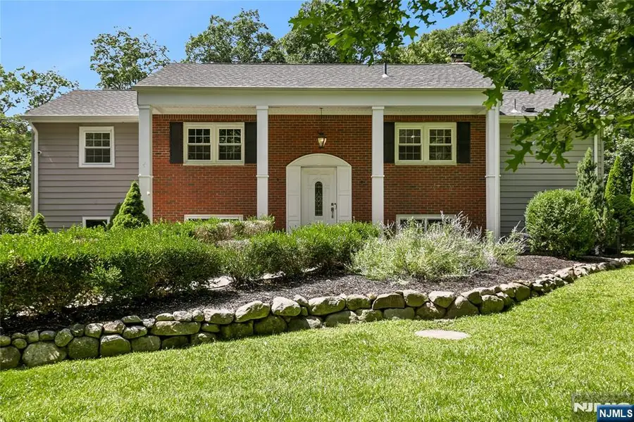 20 Hilltop Road, Kinnelon, NJ 07405 - #2