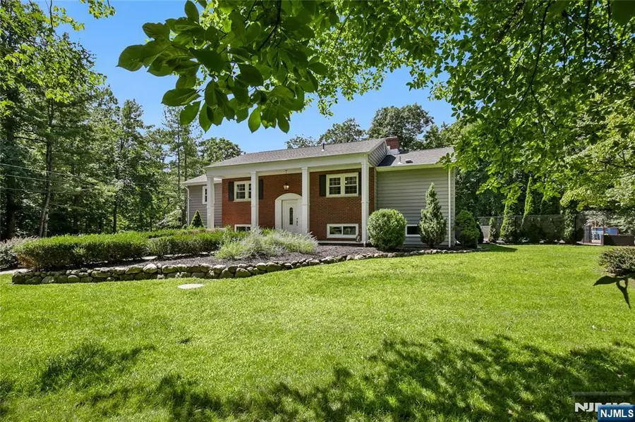 20 Hilltop Road, Kinnelon, NJ 07405 - #3