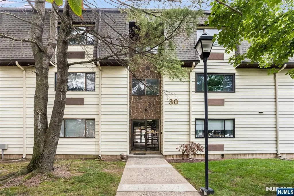 46 Watsessing Avenue UB15, Belleville, NJ 07109 - #1