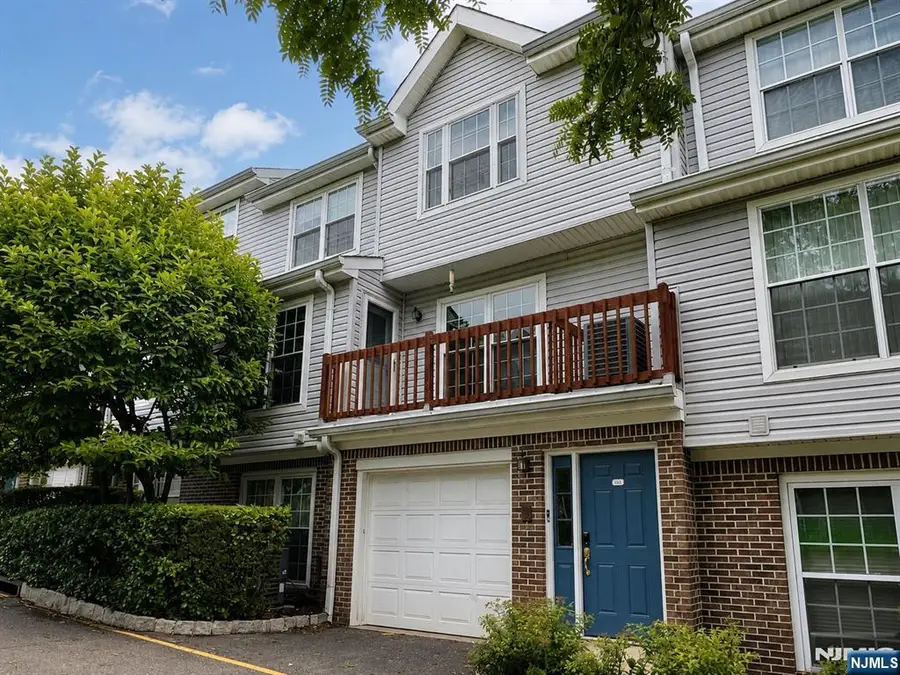 555 Ridge Lane, Fort Lee, NJ 07024 - #3