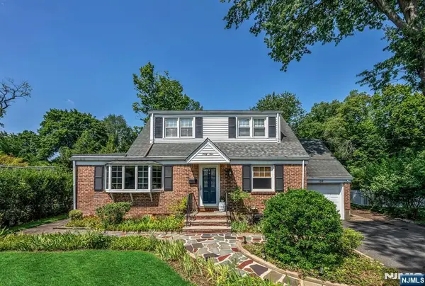 69 7th Street, Cresskill, NJ 07626