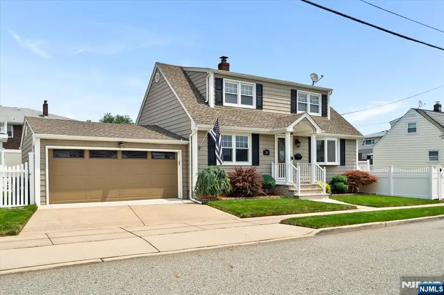 321 Thomas Avenue, Lyndhurst, NJ 07071 - #3