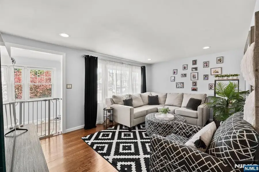10 Dale Drive, Fairfield, NJ 07004 - #3