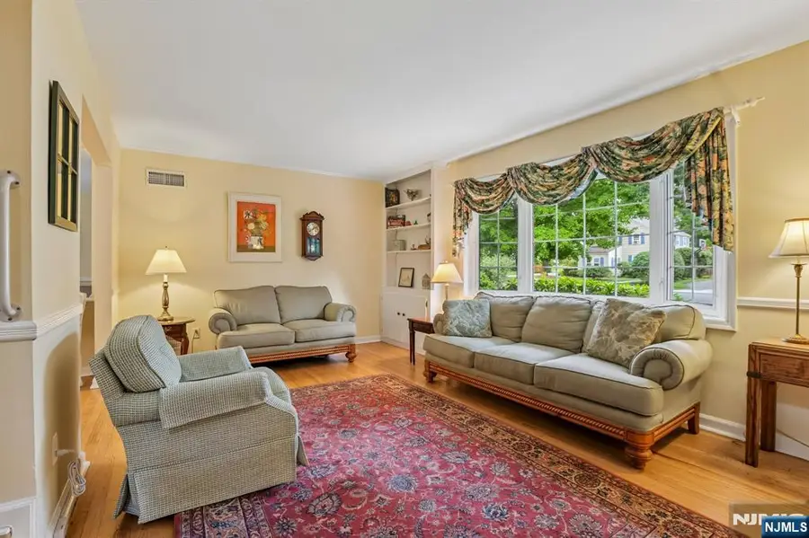 364 Northern Parkway, Ridgewood, NJ 07450 - #2